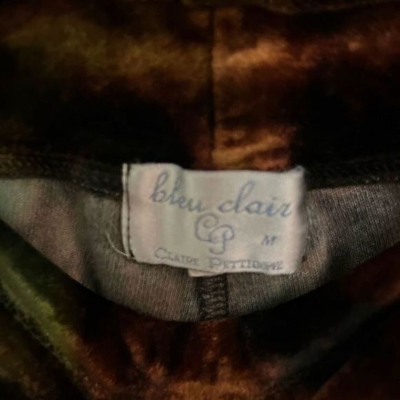 Bleu Chair velvety women's pants. Size Medium. - Picture 2 of 5